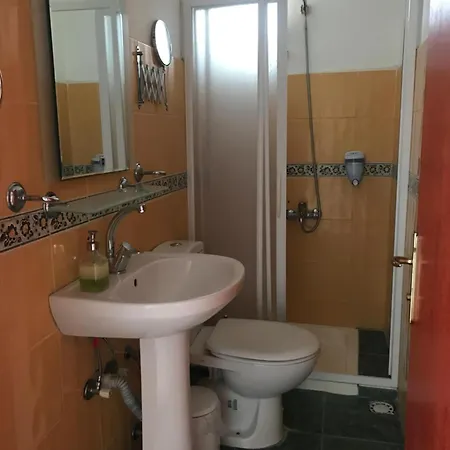 Hotel Guenebakan Taliani Ayvalı