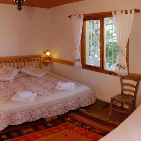 Hotel Guenebakan Taliani Ayvalı