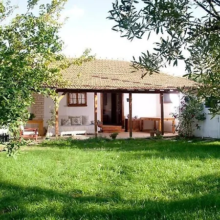 Guenebakan Taliani Hotel *